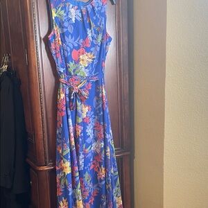 Leslie Fay Vibrant Floral Maxi Dress